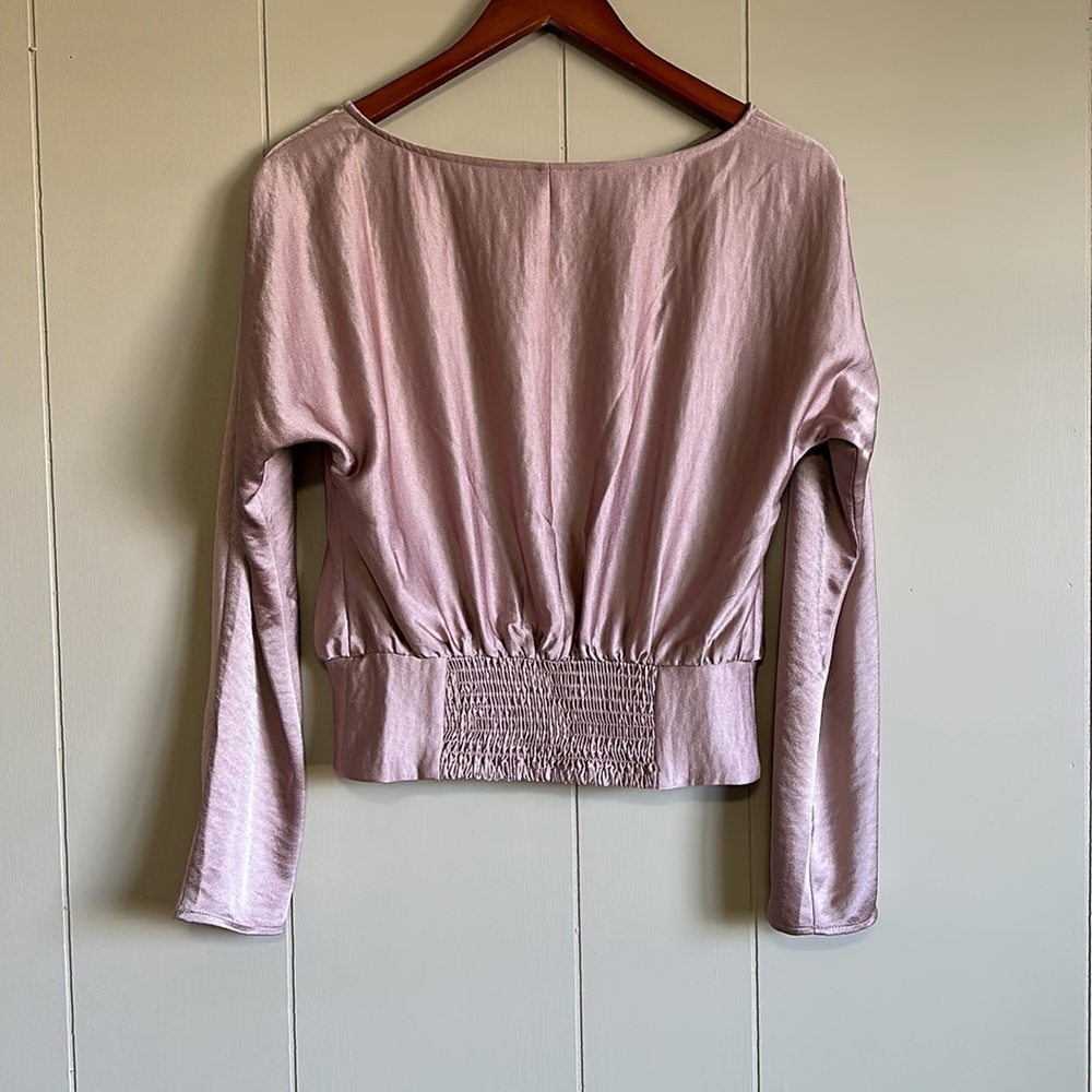 SOLD NWT Pink Express Top - Picture 4 of 4
